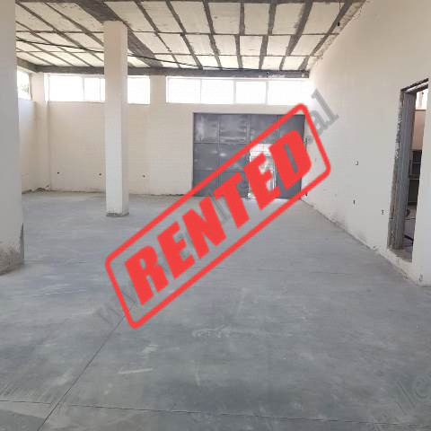 Warehouse for rent in Agon street in Tirana, Albania.

It is located on the ground floor of a two&
